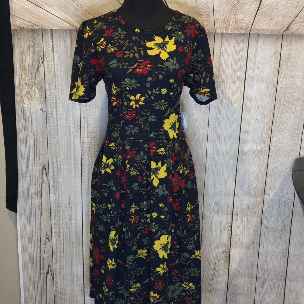 LuLaRoe Amelia Dress
